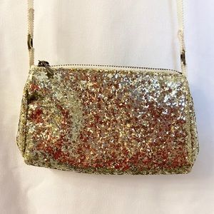 Gold sparkled clutch!